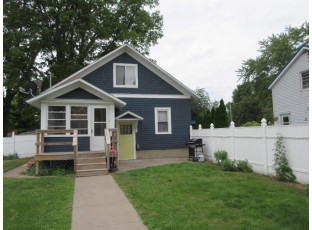 406 S Illinois St Prairie Du Chien, WI 53821-0000