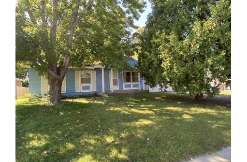 1313 Lincoln Ave, Tomah, WI 54660