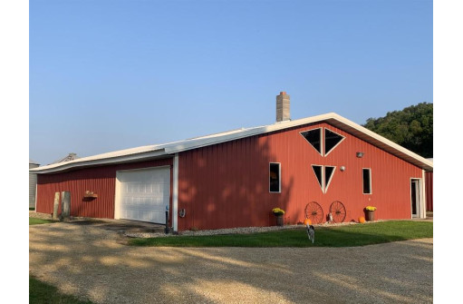 32375 N Hwy 130, Lone Rock, WI 53556