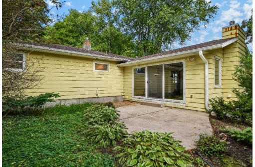 5420 Herro Ln, Madison, WI 53716-3214