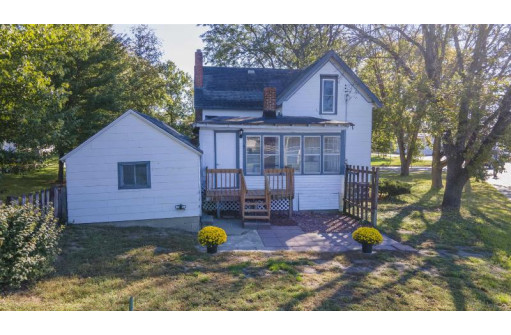 348 S Pine St, Reedsburg, WI 53959