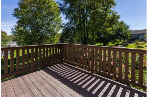 349 Stoney Ridge Tr, Stoughton, WI 53589