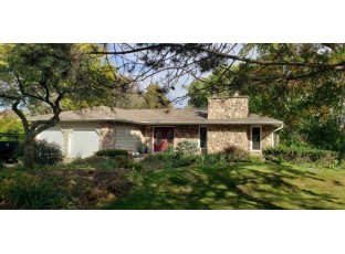 6699 Highland Dr Windsor, WI 53598