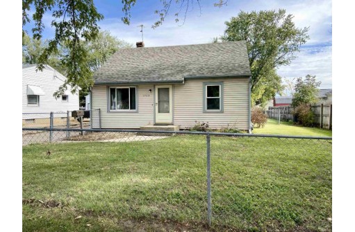 1709 Johnson St, Beloit, WI 53511