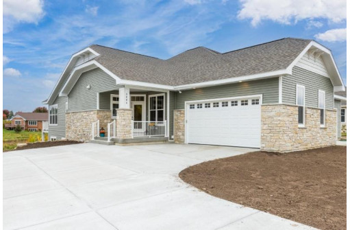 3084 Bronze Leaf Ln 22, Sun Prairie, WI 53590