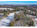 321 Dogwood Ln, Wisconsin Dells, WI 53965