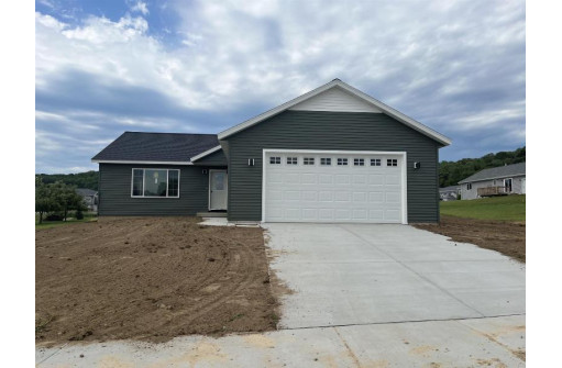 1835 Badger Ln, Reedsburg, WI 53959