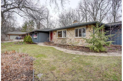 5902 Winnequah Rd, Monona, WI 53716