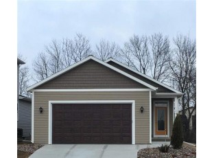 692 W Nina Dr Columbus, WI 53925