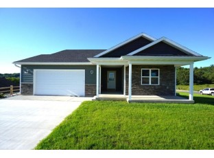 2075 Fawn Valley Ct Reedsburg, WI 53959