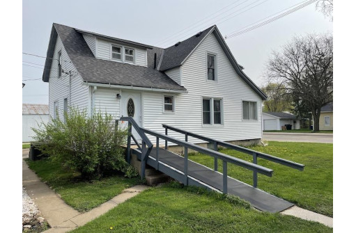 714 N Orange St, Richland Center, WI 53581