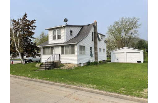 714 N Orange St, Richland Center, WI 53581