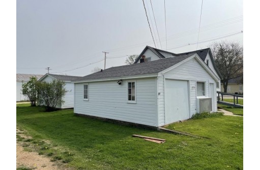 714 N Orange St, Richland Center, WI 53581