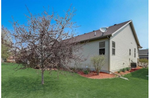 1312 Red Brick Ln, Sun Prairie, WI 53590