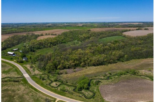 485 County Road H, Mount Horeb, WI 53572