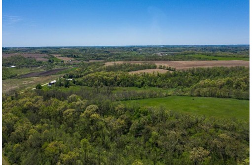 485 County Road H, Mount Horeb, WI 53572