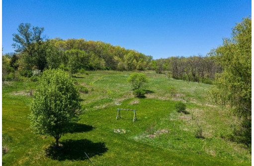 485 County Road H, Mount Horeb, WI 53572