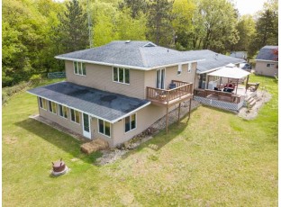 W1613 Golf View Dr Montello, WI 53949