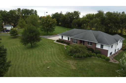 N2248 Jeffery Rd, Monroe, WI 53566