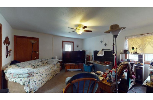 110 W 3rd St, Beaver Dam, WI 53916