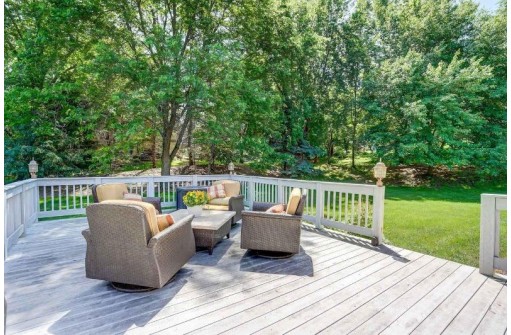 5835 Tree Line Dr, Fitchburg, WI 53711