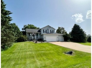 2799 Twilight Dr Sun Prairie, WI 53590