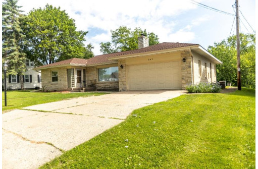 337 W State St, Mauston, WI 53948