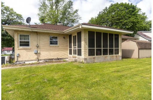 337 W State St, Mauston, WI 53948