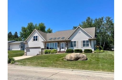 700 Windlach St, New Glarus, WI 53574