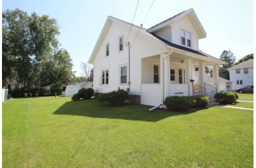 717 Charles St, Fort Atkinson, WI 53538