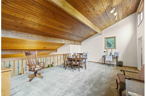 4729 Toepfer Rd, Middleton, WI 53562