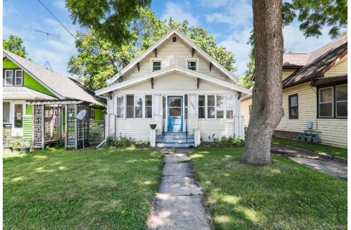 2806 Milwaukee St, Madison, WI 53704