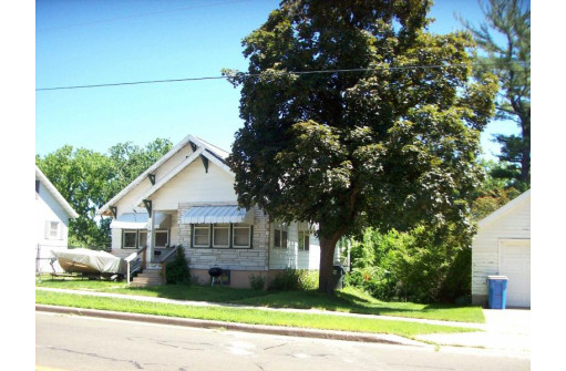 1041 W Wisconsin St, Portage, WI 53901