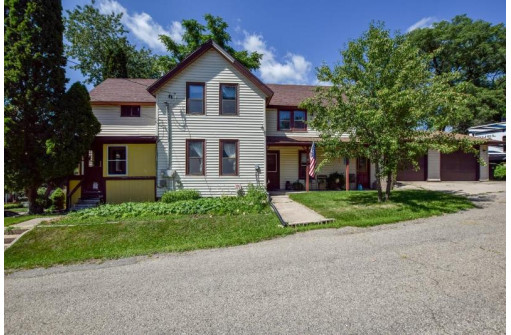 209 N Stevenson St, DeForest, WI 53532