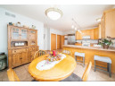 912 Stonehaven Dr, Sun Prairie, WI 53590