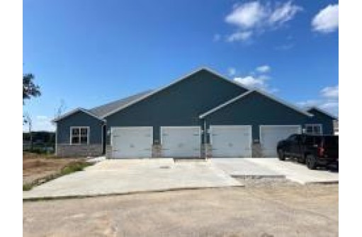 214 Baker Blvd, Beaver Dam, WI 53916