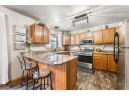 1210 Woodbridge Ct, Reedsburg, WI 53959