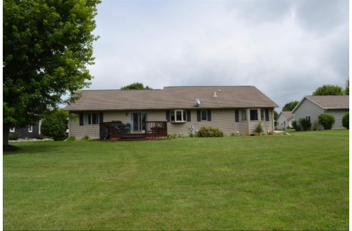 708 Winter Ave, Waupun, WI 53963