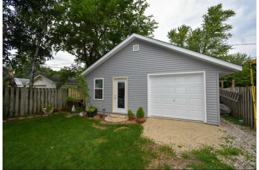 4218 Warwick Way, Madison, WI 53711