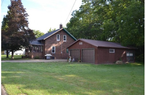 313 Main St, Camp Douglas, WI 54618