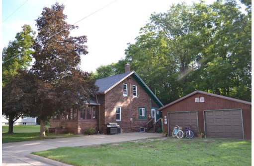 313 Main St, Camp Douglas, WI 54618