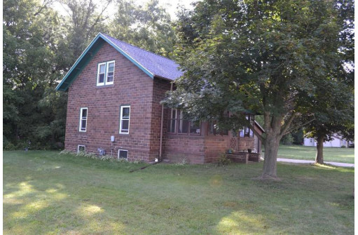 313 Main St, Camp Douglas, WI 54618