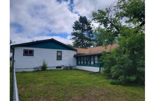 237 N Pine St, Adams, WI 53910