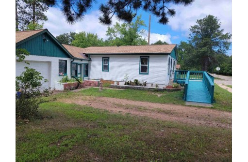 237 N Pine St, Adams, WI 53910