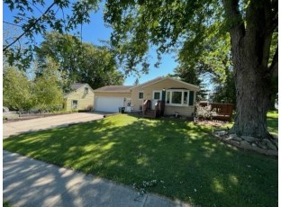 493 Griswold St Ripon, WI 54971