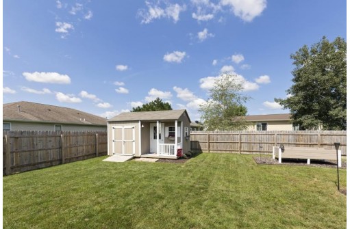 1534 Radhika St, Fort Atkinson, WI 53538