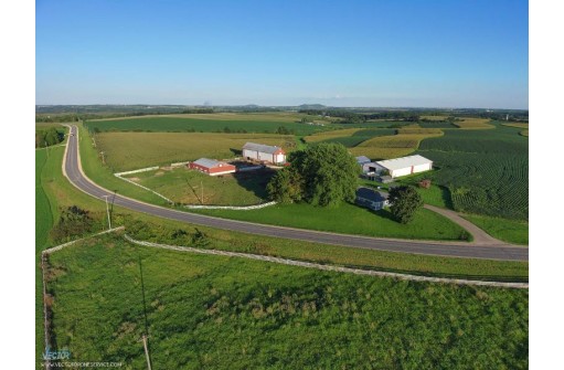 1877 County Road A & D, Platteville, WI 53818-0000