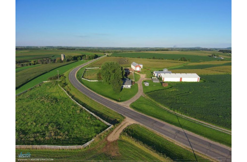 1877 County Road A & D, Platteville, WI 53818-0000