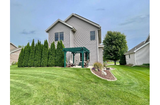 375 Liberty Park Dr, Oregon, WI 53575