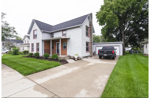 209 Mill St, Clinton, WI 53525